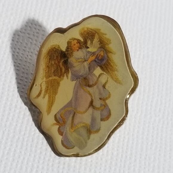 Two lapel pins angel w/ dove Baby Jesus w/ shepherd boy 1" - Picture 6 of 9